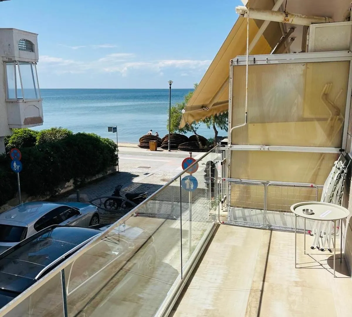 Apollo Peraia Apartment location